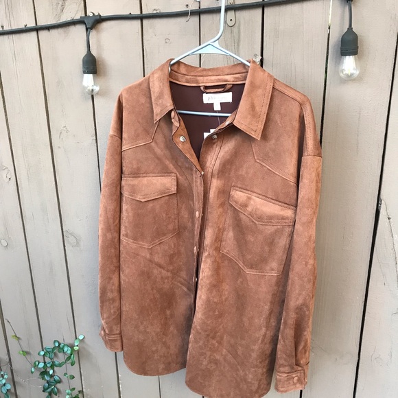 🎊2/$70🎊Comfy suede button down jacket - Picture 4 of 5